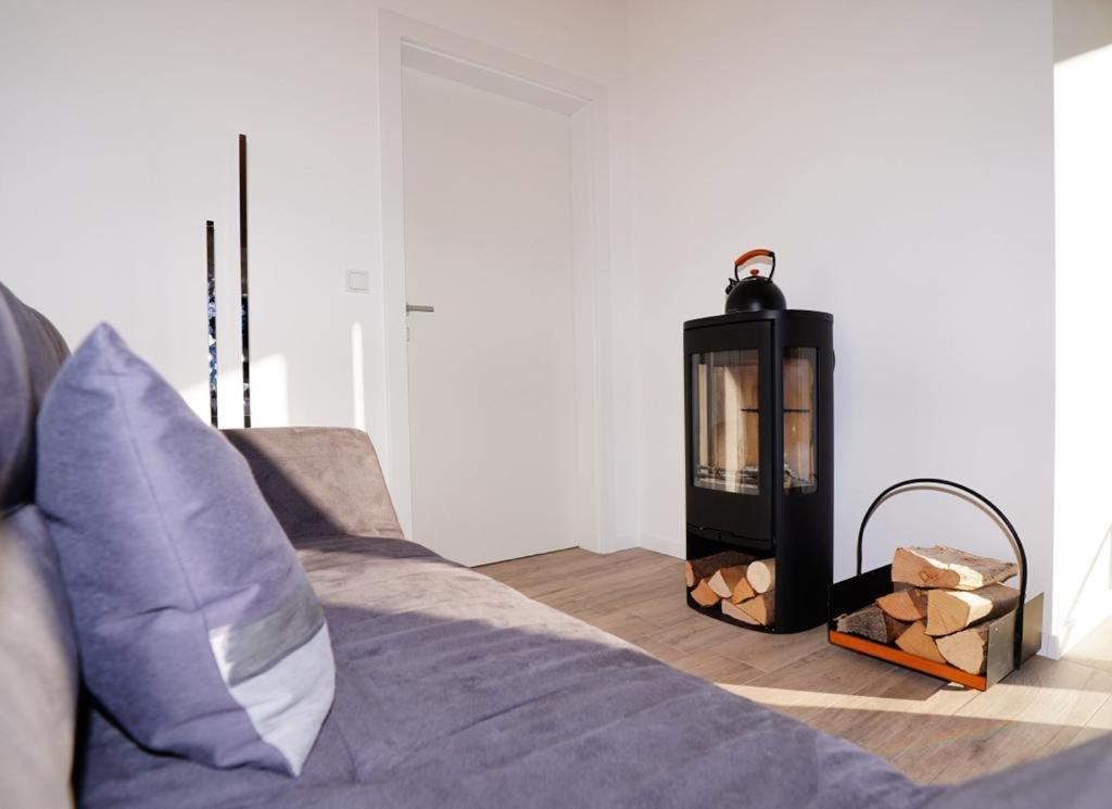 Modernes Ferienhaus Mit Panoramablick Rosegg Ngoại thất bức ảnh