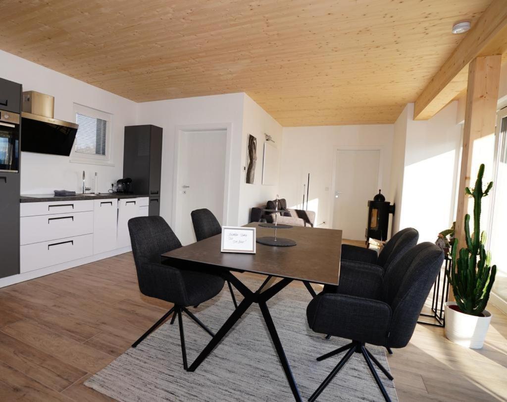Modernes Ferienhaus Mit Panoramablick Rosegg Ngoại thất bức ảnh